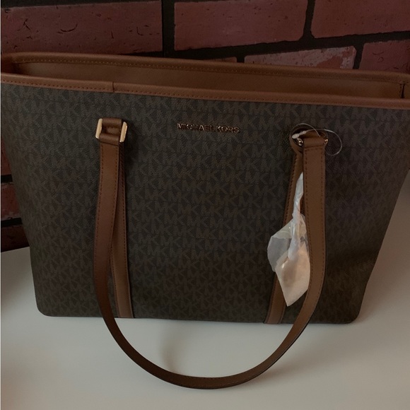 MICHAEL KORS DOUBLE ZIP WRISTLET JETSET IN BROWN/ACORN. TECH WALLET NEW W/TAGS - Picture 6 of 14